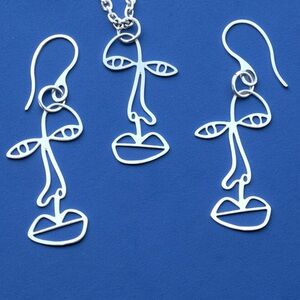 🆕 Human Face Laser Cut Necklace and Earrings Set Stainless Steel